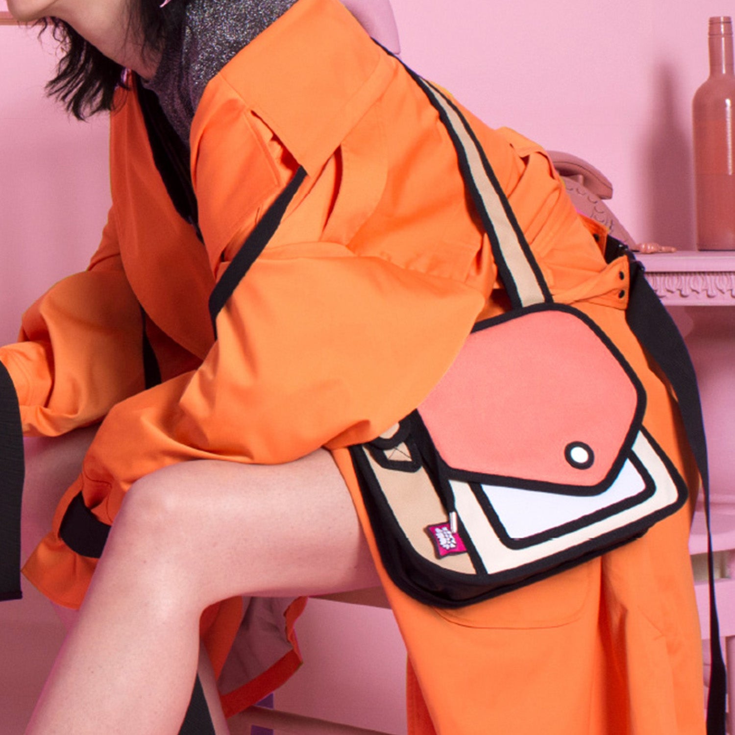 JumpFromPaper Giggle Shoulder Bag
